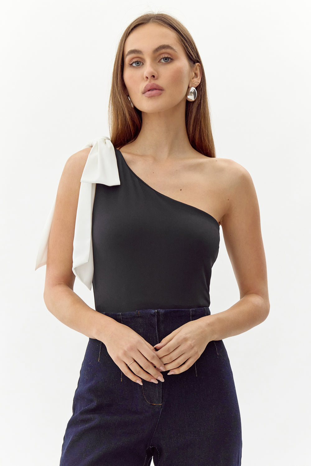 Amanda One Shoulder Bow Knit Bodysuit